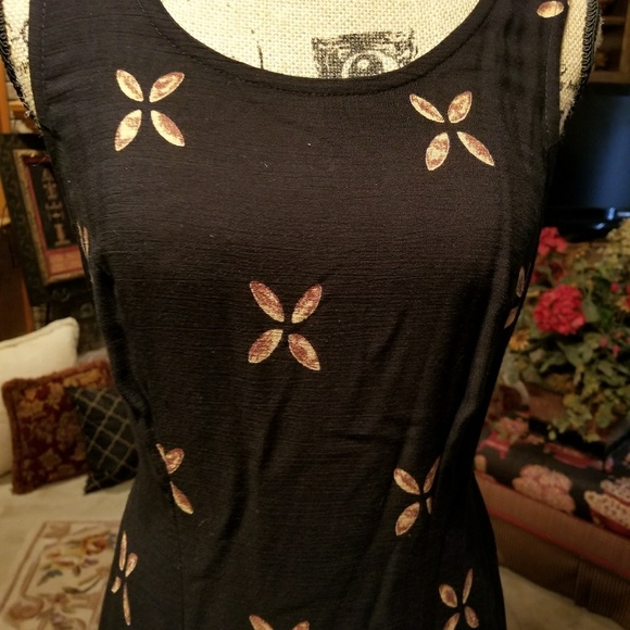 Dress - Picture 3 of 8